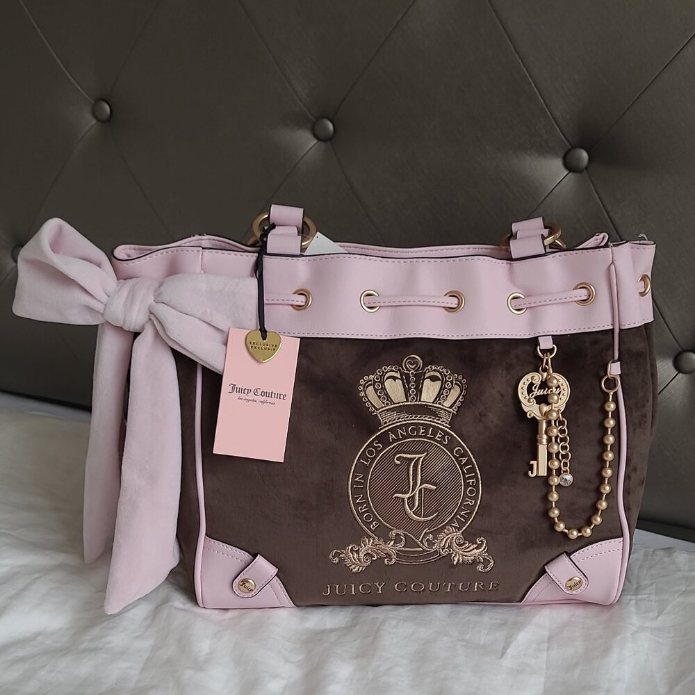 Juicy Couture Classic Juicy Lover Daydreamer Bag in colour CHOCOLATE